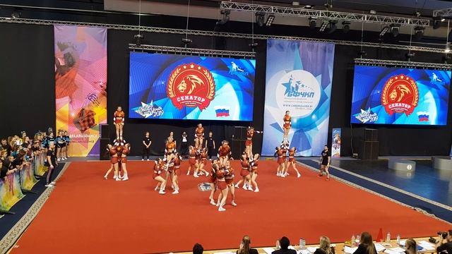 Чир команда женская Премьер (уровень 6) Senator Москва, смотреть онлайн