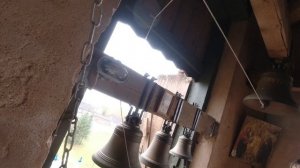 Мелодичная трель на 3 зазвонных колоколах и подзвонных колоколах