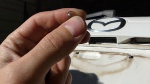MAZDA CX-7 CX7 TAG LICENSE PLATE LIGHT BULB REPLACEMENT REMOVAL