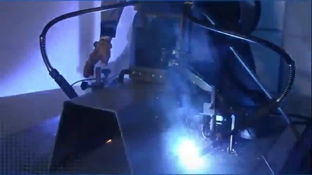 Автоматическая сварочная каретка для сварки U-образного профиля смотреть онлайн