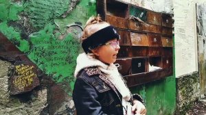 сжала руки под тёмной вуалью. А. Ахматова