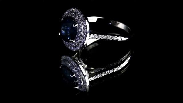 Кольцо из белого золота с сапфиром 2,1 карат и бриллиантами 0,36 карат (сертификат МГЦ) смотреть онлайн