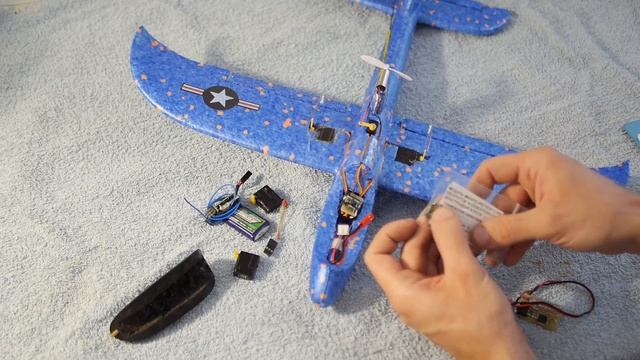 Переделал детский планер на радиоуправление / Chuck glider RC conversion смотреть онлайн