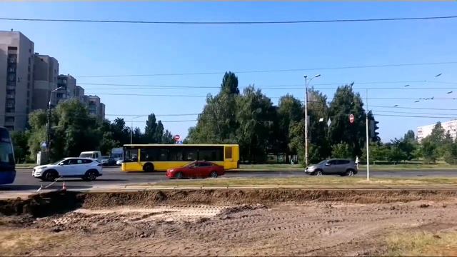 Ремонт путей и трамваи на Южной Борщаговке | Киев смотреть онлайн