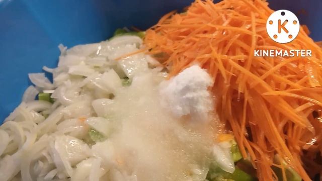 На зиму зелёные помидоры по корейски. Вкусно.