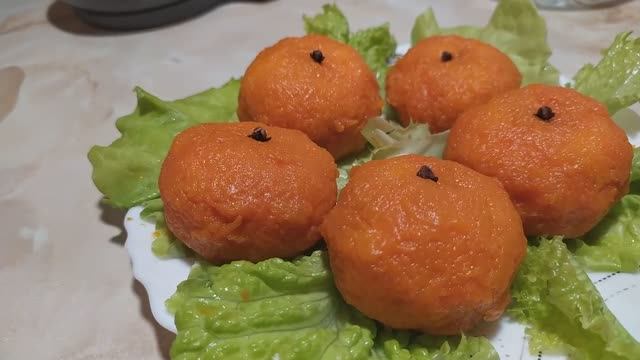 НЕРЕАЛЬНО КРАСИВАЯ И ВКУСНАЯ ЗАКУСКА НА НОВОГОДНИЙ СТОЛ _МАНДАРИНЫ_ _ ГОСТИ БУДУТ УДИВЛЕНЫ смотреть онлайн