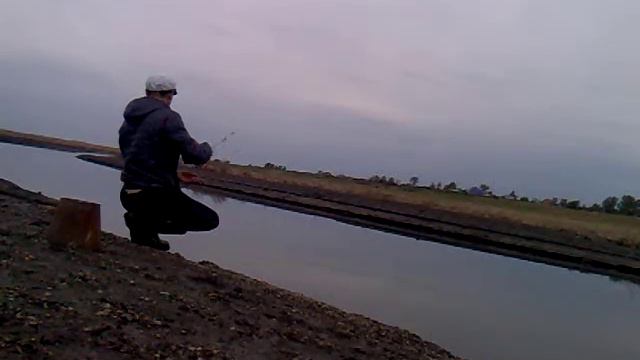 Ловля спиннингом на мормышку... смотреть онлайн