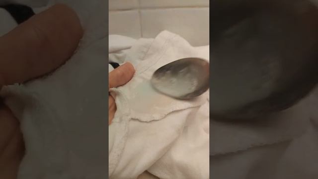 Убираем пятна от дезодоранта с белых вещей! смотреть онлайн