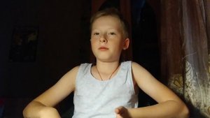 КАКИМ КОРМОМ КОРМИТЬ ВЗРОСЛОГО МОПСА? (ответ)