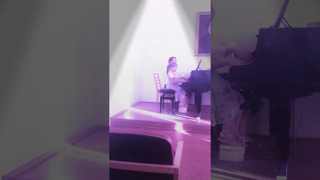 Вот как надо играть на пианино смотреть онлайн