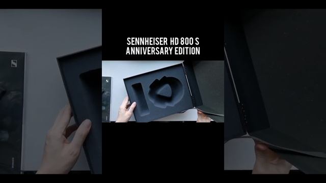 Sennheiser HD 800 S 75th Anniversary Edition Unboxing смотреть онлайн