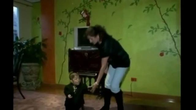 Самый-самый маленький человек в мире смотреть онлайн