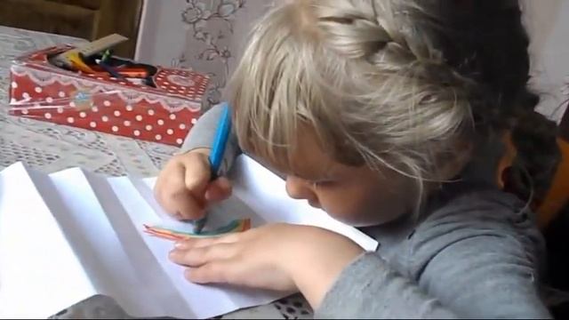 Катя. Как сделать веер из бумаги смотреть онлайн