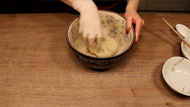 Хрустящие булочки на завтрак из ночного теста. смотреть онлайн