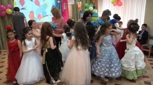 Выпускной в детском садике. Нальчик. д/с №50 Дубки 2017 год