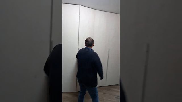 Шкафы в трех вариантах.