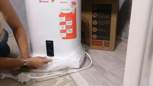 Распаковка — Накопительный водонагреватель Thermex Victory 30 V