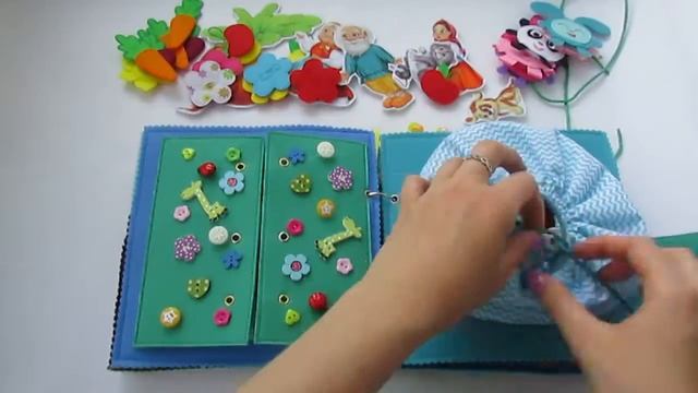 Копия видео "Развивающая книжка №8 для малышки Амелии" смотреть онлайн