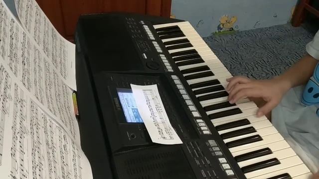 Stray Kids Bang Chan and Hyunjin «Red Lights» на СИНТЕЗАТОРЕ||первое видео||макнэ он топ|| смотреть онлайн