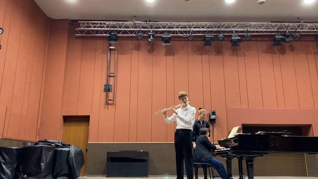 Ibert. Flute Concerto. vol I. Даниил Росс- флейта. смотреть онлайн