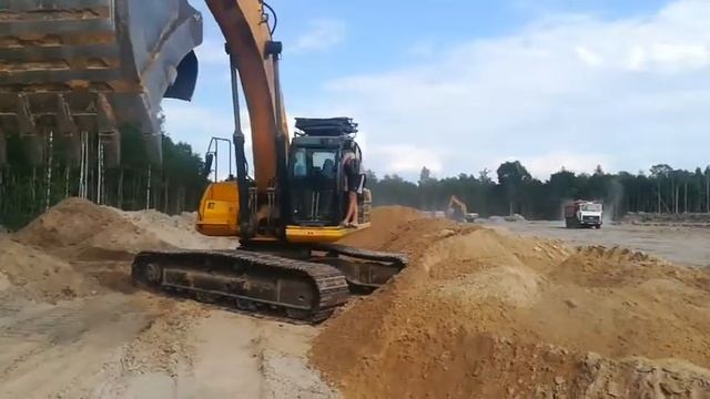 Ремонт гидравлической системы экскаваторов JCB смотреть онлайн