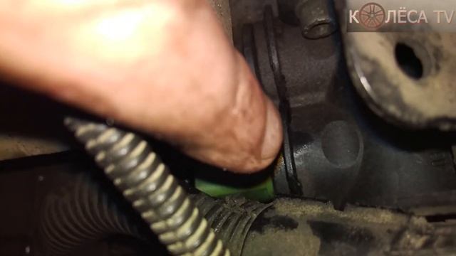 VW Golf IV DIY Замена ДТОЖ и Антифриза смотреть онлайн