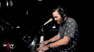 Chet Faker - "I'm Into You" (Live at WFUV)