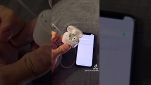 Инструкция как подключить Новый наушник AirPods , создать пару с старым