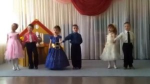 Ансамбль "Рябинки" - Поцелую бабушку в розовые щечки (Детсад "Истоки")