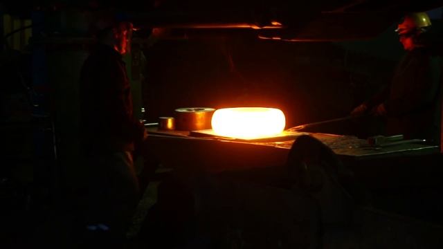 Кузнечный завод тяжелых штамповок. Свободная ковка