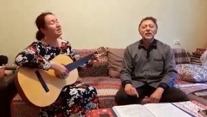 Знаменитая песня 1945 года «Давно мы дома не были»