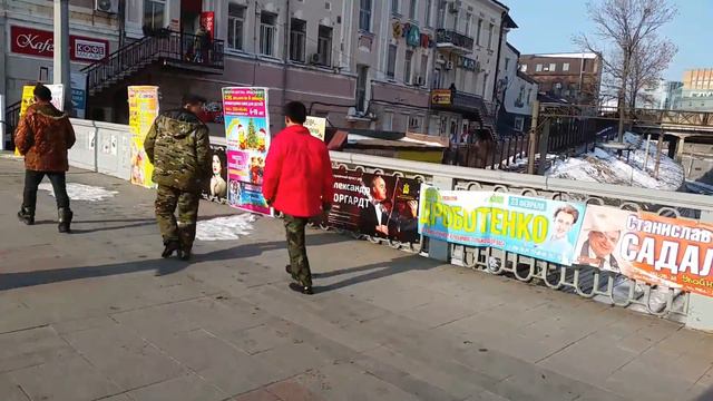Уличные музыканты Владивостока на новый год 2016