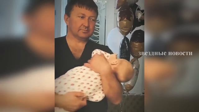 Танец замухрышки: Тарасов опозорил Костенко