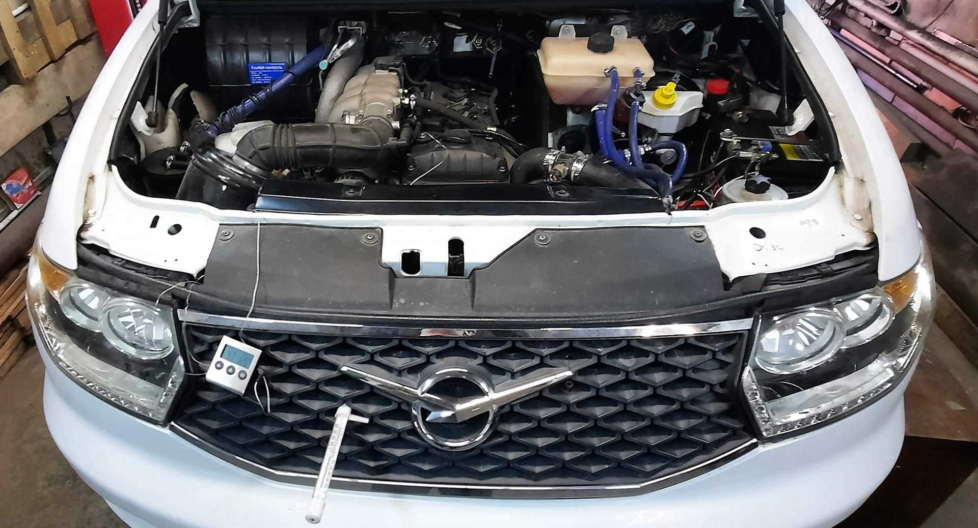 Попытка снизить температуру подкапотного пространства УАЗ Патриот. смотреть онлайн