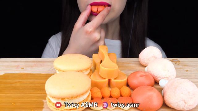 ASMR ORANGE FOOD *ICE CREAM, EDIBLE SPOONS, MACARON, JELLY, 아이스크림, 는 숟가락, 마카롱, 젤리 먹방 EATING SOUNDS смотреть онлайн