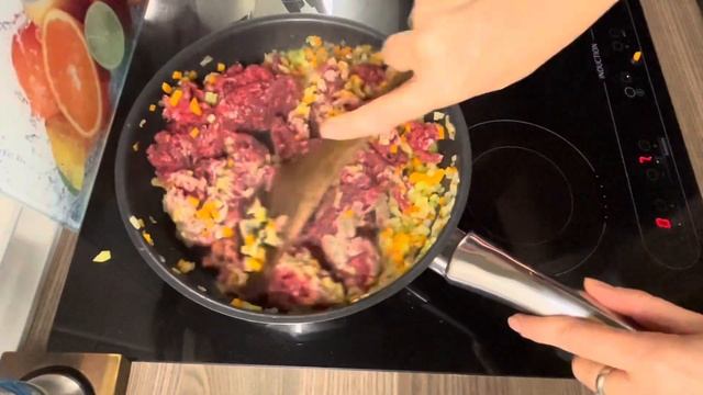 Соус Болоньєзе ?/ Соус, який підходить для 3 страв?
