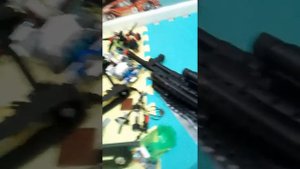 Показ игрушечных автоматов и ближнего аружия