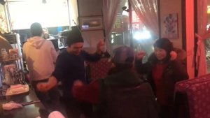 Русские песни на Корейском?танцы,прогулка,такси ЖИЗНЬ В КОРЕЕ