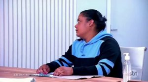 Зомби выпрыгивает из экрана телевизора Пранк.