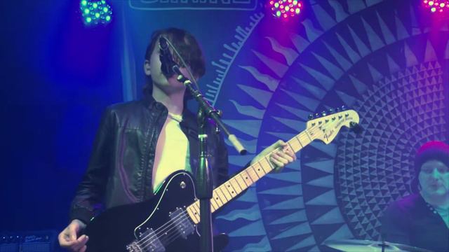 Gibson Malone Performing Voodoo Child by Jimi Hendrix смотреть онлайн