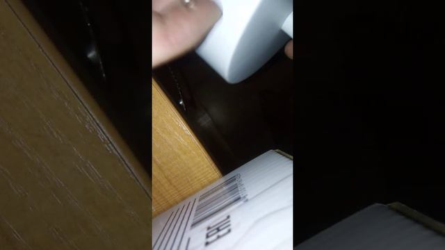Монтаж светильника на стену 2я часть, установка патрона, бра, светильника лампочки, монтаж плафона