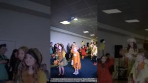 Детское дефиле. Финальный выход.