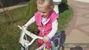 Я катаюсь на велосипеде )