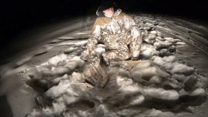 ОДИН НА ЛЬДУ! ЗИМНЯЯ РЫБАЛКА В -30 НОЧЬЮ НА ЯМАЛЕ! Отличный клёв строги!