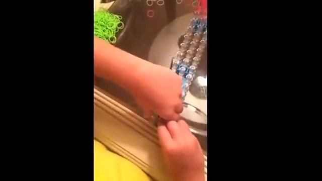 Плетение 3D гороха из резинок rainbow loom смотреть онлайн