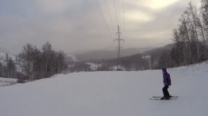 Трасса в горнолыжке Абзаково - Спуск от первого лица