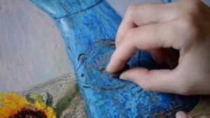 Энкаустика. Масляная пастель. Натюрморт с подсолнухами.