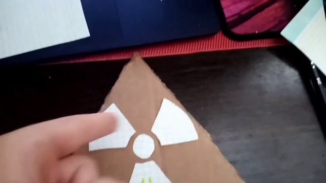 DIY как сделать тот самый знак радиации из картона! ☢️ смотреть онлайн