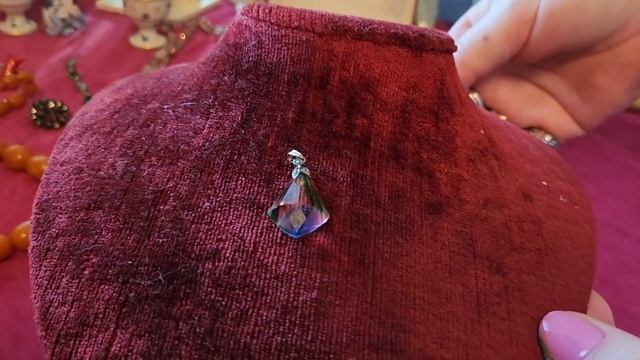 Чешские украшения ! Винтажные находки ,бусы ,броши ,серьги .Бижутерия из Франции.