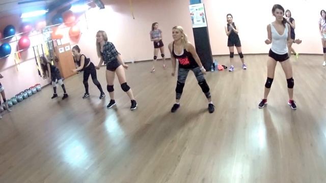 Finał kursu Twerk od podstaw 12/12 смотреть онлайн